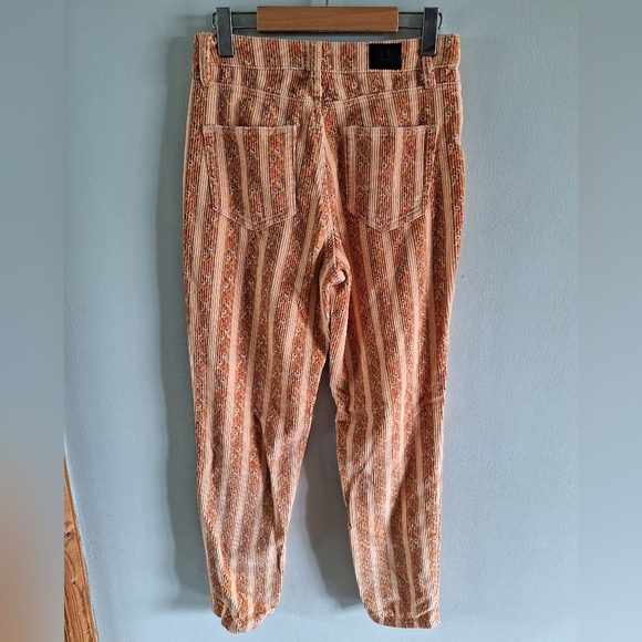 BDG Women's Orange Floral Corduroy Mom High Rise Jeans Size 26 - Picture 3 of 5